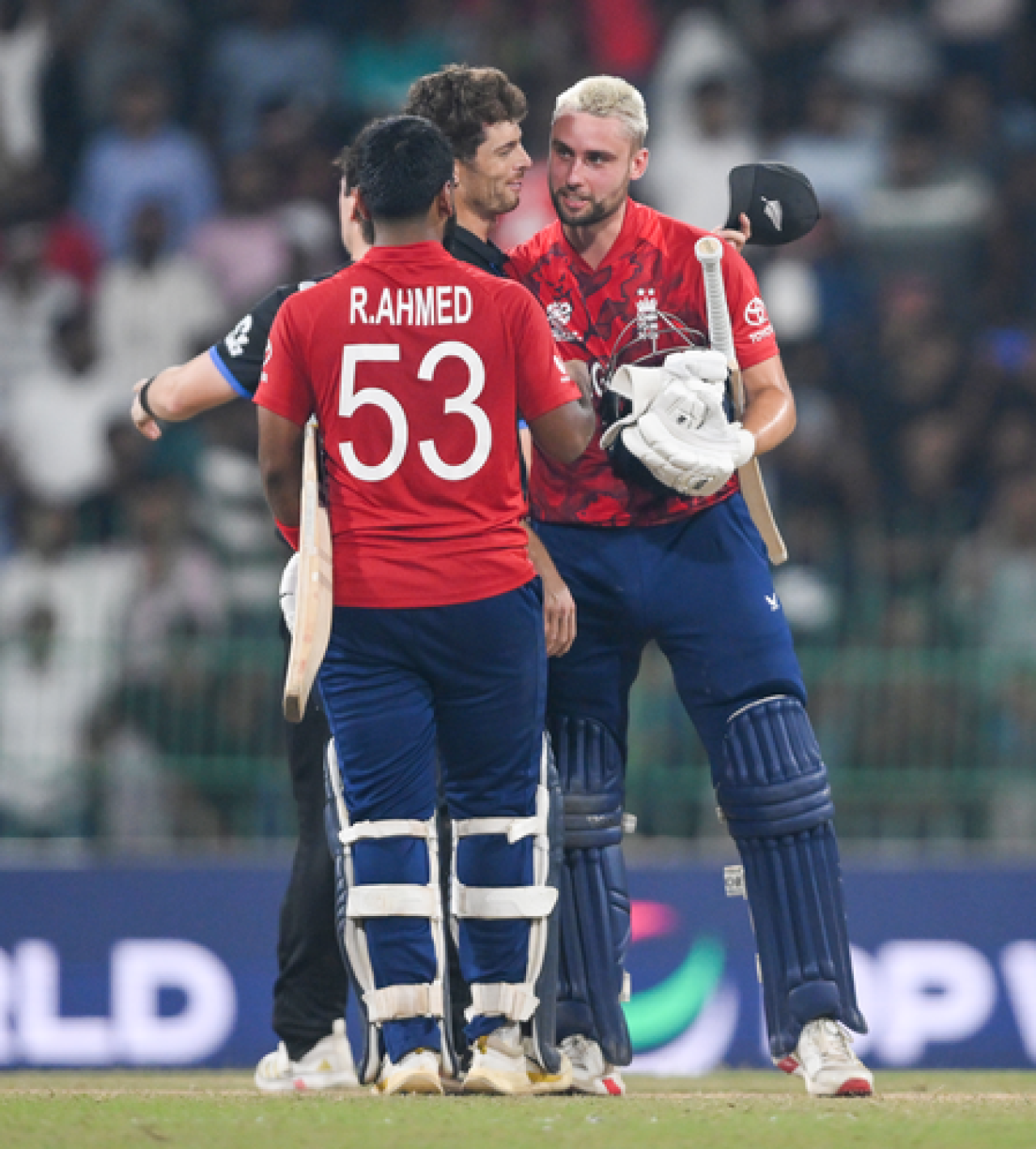 Englands Stunning Comeback Secures Victory Over New Zealand in T20 World Cup Englands Stunning Comeback Secures Victory Over New Zealand in T20 World Cup