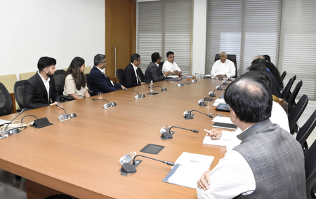 Gujarat Partners with Starlink for Enhanced Digital Connectivity