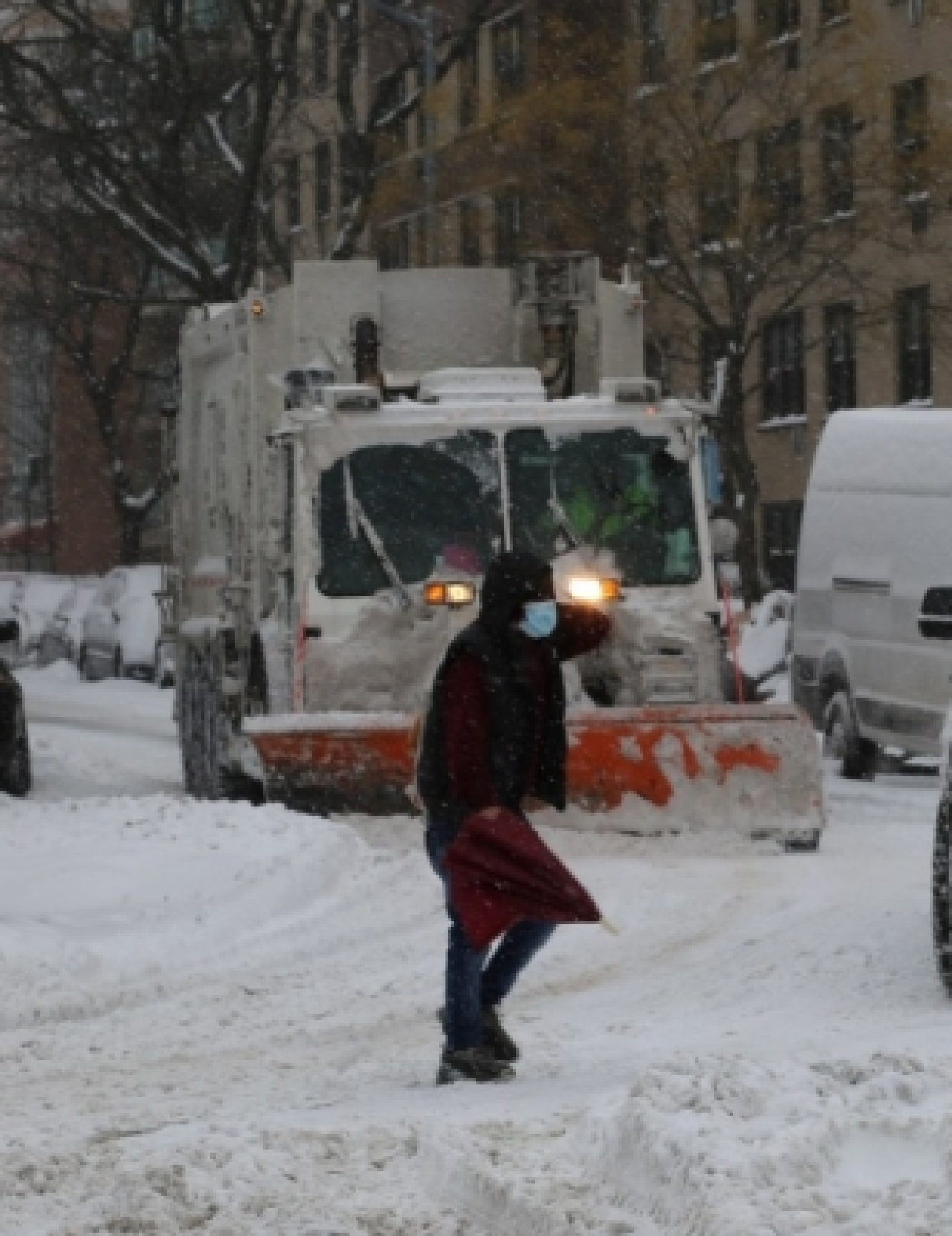 Major Snowstorm Disrupts Northeast America, Affects Over 50 Million People