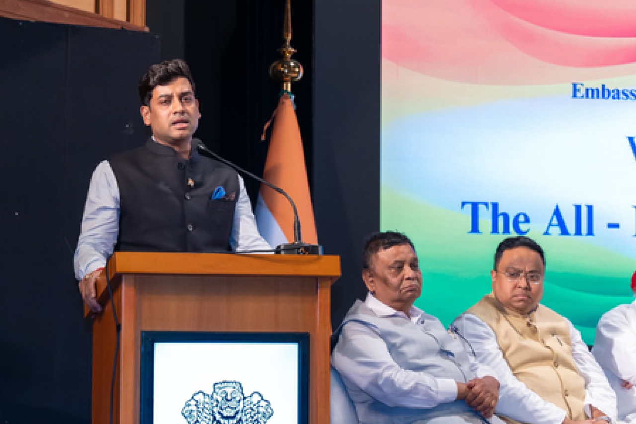 Shrikant Shinde Criticizes Rahul Gandhi Amid AI Summit Protests Shrikant Shinde Criticizes Rahul Gandhi Amid AI Summit Protests