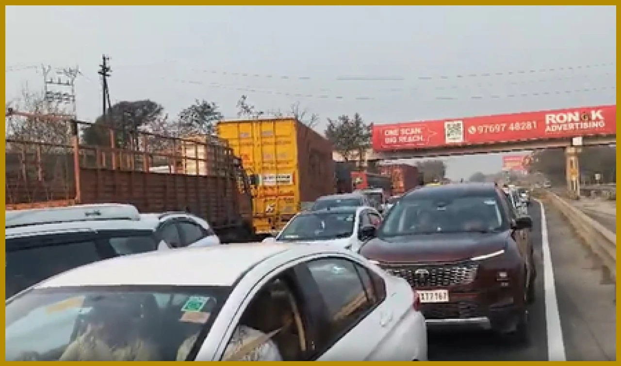 Traffic Chaos Persists on Mumbai-Pune Expressway After Tanker Fire